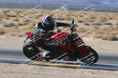 media/Dec-05-2024-Racers Edge (Thu) [[e102e0690b]]/3-B Group/Session 1 (Turn 9 Inside)/